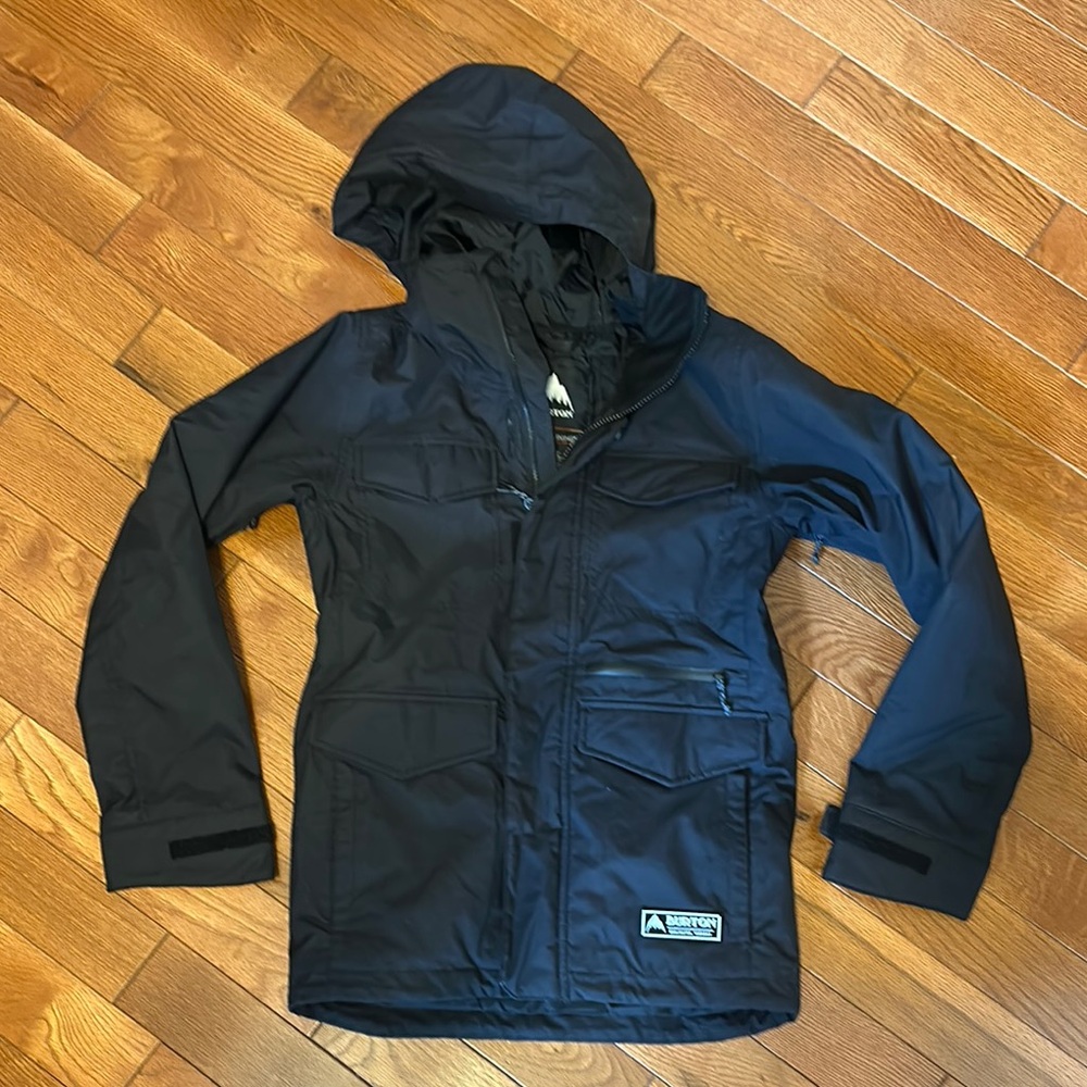 Burton Covert boys ski/snowboard jacket XS